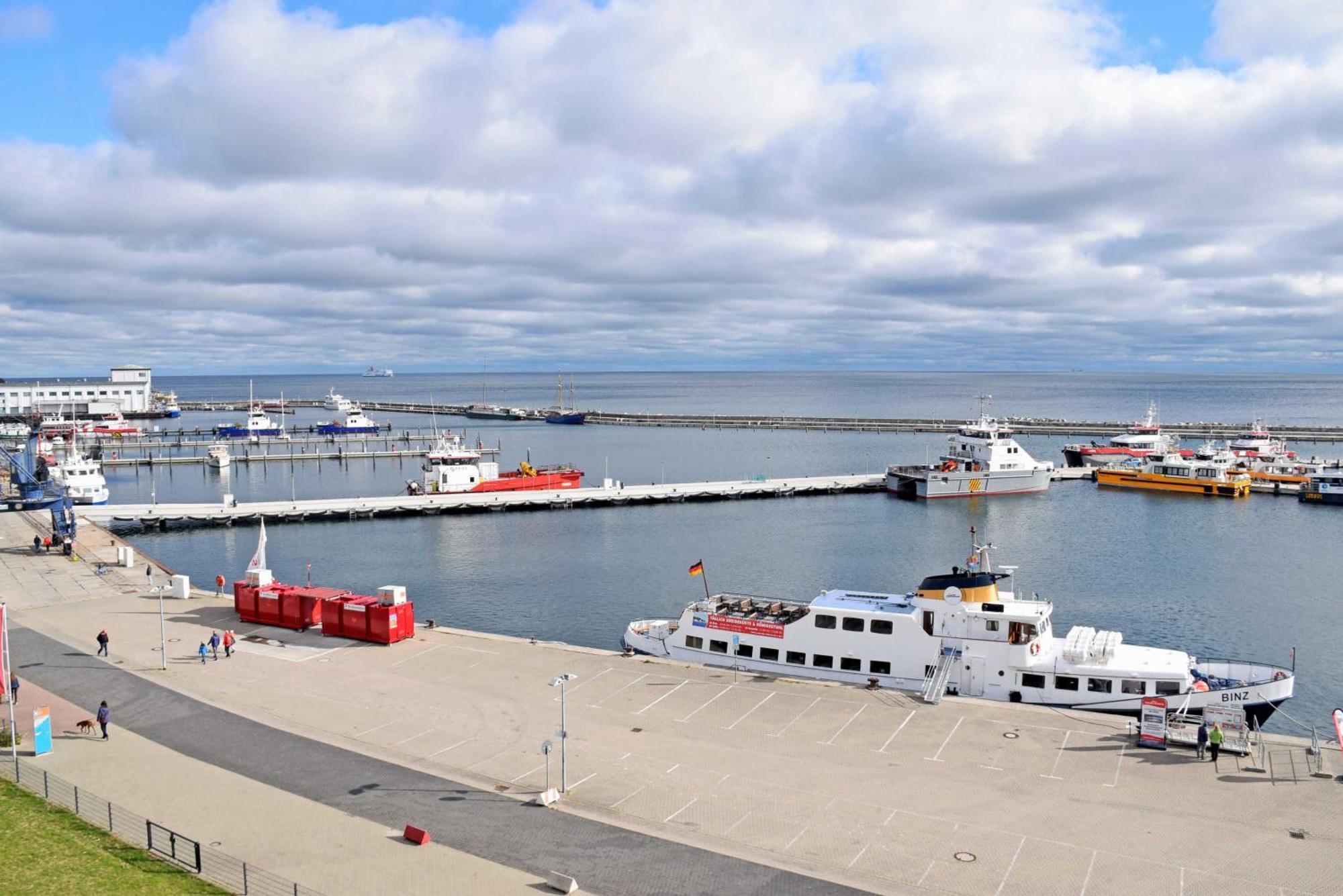 Schoene Ferienwohnungen In Sassnit Sassnitz Exteriör bild