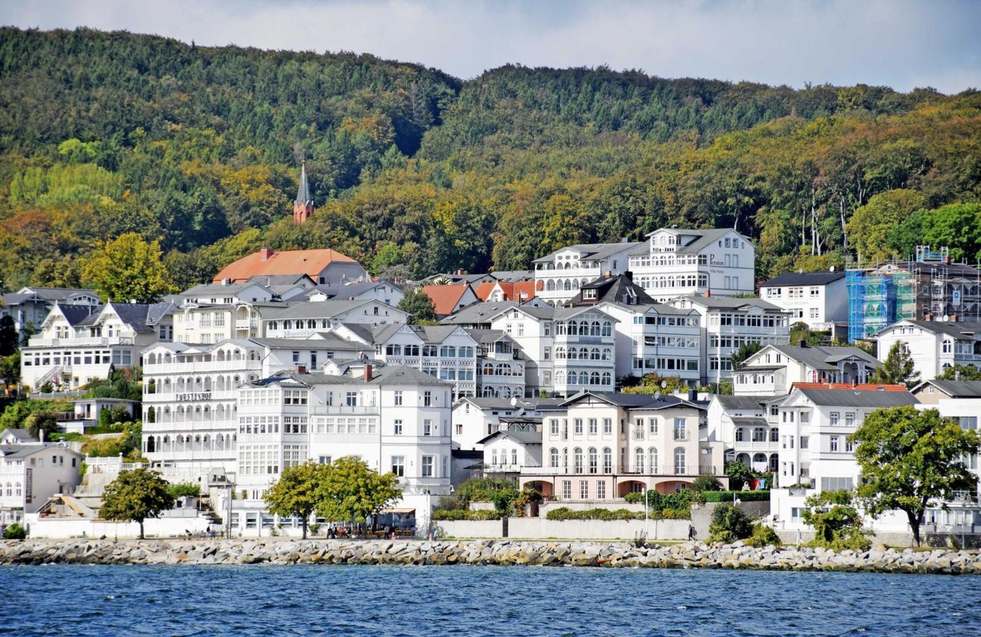 Schoene Ferienwohnungen In Sassnit Sassnitz Exteriör bild